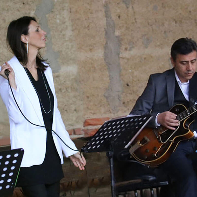 Groupe de musique en réception à Lyon