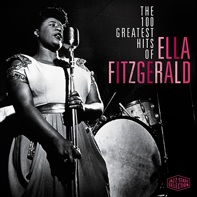 Ella Fitzgerald en train de chanter sur scène