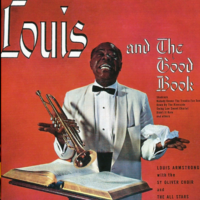 Louis Armstrong jouant de la trompette